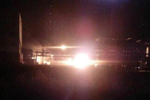 辽宁抚顺一化工厂爆炸起火 附近居民楼有晃动