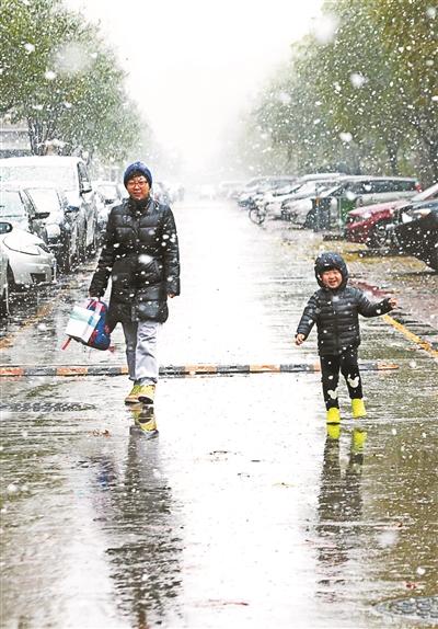 北京“雨雪模式”持续 周末将迎暴雪厚超15厘米