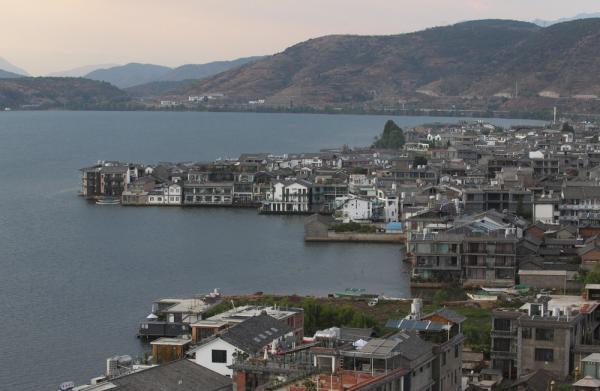 2015年4月11日，云南省大理白族自治州大理市，大理双廊既是旅游的热点，也是治理的难点。 东方IC 图