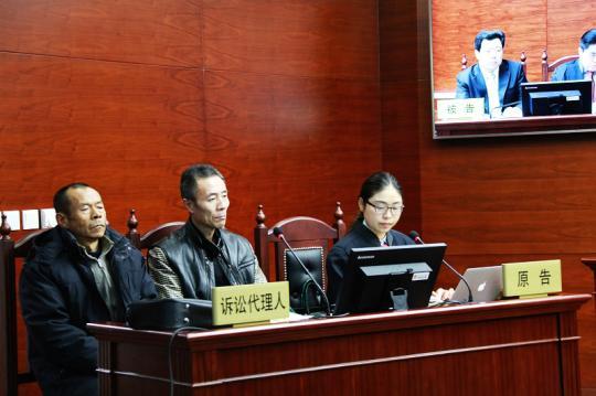 北京民众状告房山区政府违法 副区长出庭应诉