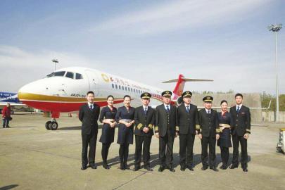 首架国产ARJ21-700飞机今日抵蓉 最快春运投运