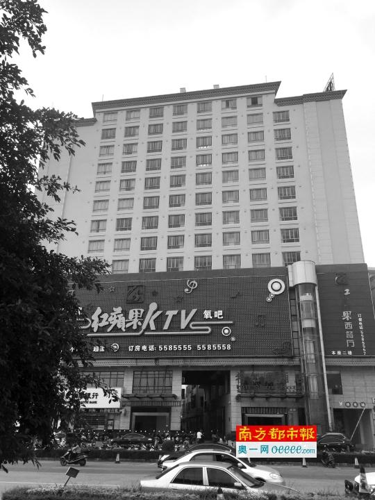 广东一镇委书记被举报家产过亿 将住宅楼改酒店