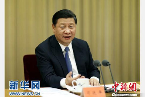 11月27日至28日，中央扶贫开发工作会议在北京召开。中共中央总书记、国家主席、中央军委主席习近平发表重要讲话。 新华社记者鞠鹏摄