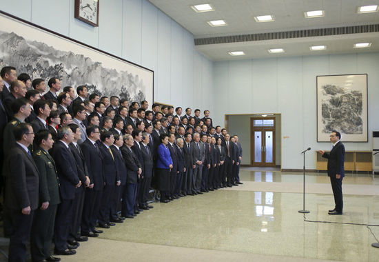 李克强：着力培育更多高层次青年人才实施创新驱动 促进双创发展