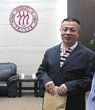 人大招生处原处长受贿2330万“帮助”44名学生