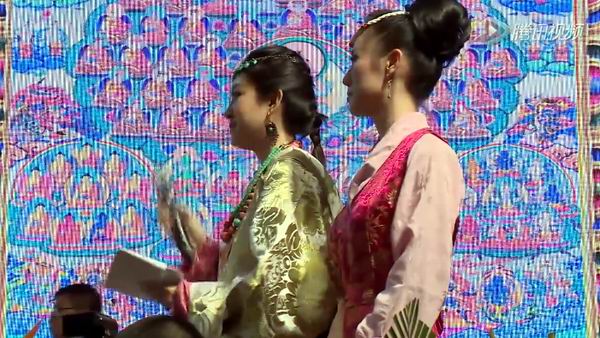 高僧看到“白玛铁林坐床”为啥不生气反而乐了