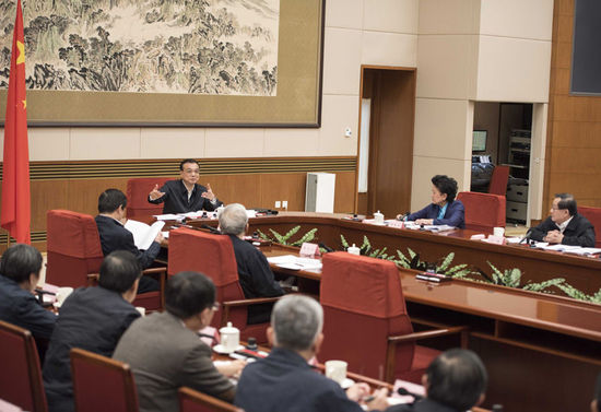 李克强：持续加大科教领域改革创新力度为我国发展强基础拓空间增动能