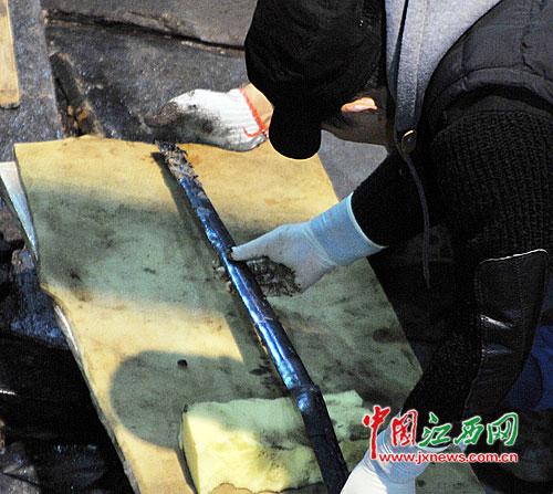 南昌西汉墓发现玉质耳杯玉具剑 墓主身份尊贵