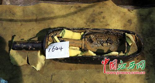 南昌西汉墓发现玉质耳杯玉具剑 墓主身份尊贵