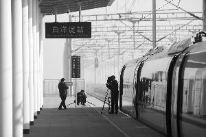 津保铁路月底开通串起十大干线为北京“减压”