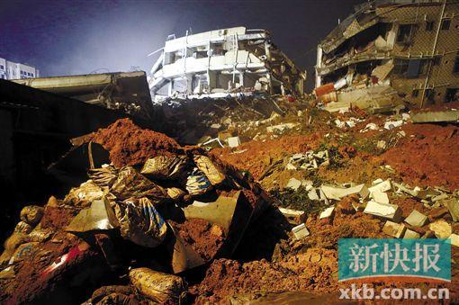 深圳滑坡逃生故事：父子从7楼跳下仅受轻伤