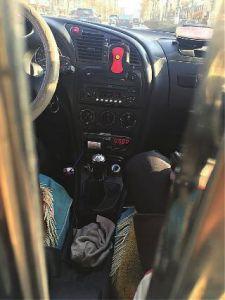 乘客怀疑绕路拍照取证 的哥威胁：“你敢投诉试一试”