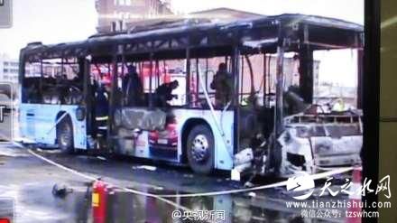 宁夏银川市公交车突发火灾 14人遇难32人受伤