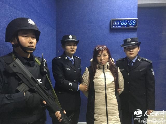 警方公布抢女童嫌犯照片 网友：马赛克给满分