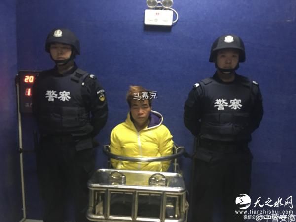 警方公布抢女童嫌犯照片 网友：马赛克给满分