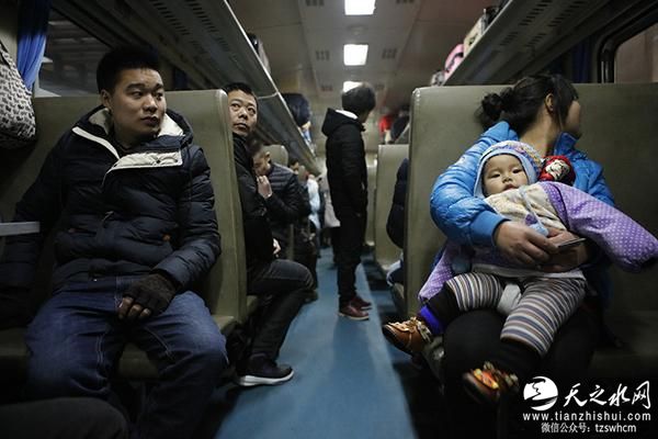 春运回家路：硬座绿皮车的46小时