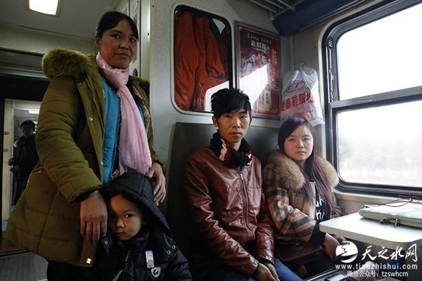 春运回家路：硬座绿皮车的46小时