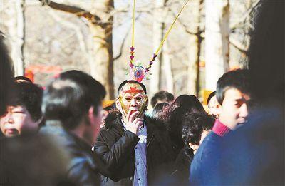 庙会开幕第一天迎客50万人