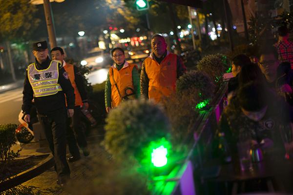 迎财神考验上海最严禁燃令 外环内基本零燃放