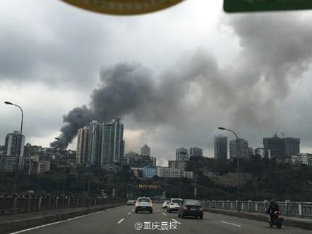 重庆观音岩一居民区发生火灾 火势较大(图)