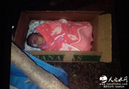 南京街头两天再现2名被弃女婴 警方正查找线索