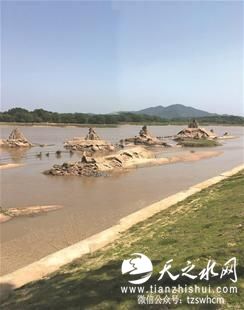 暴雨冲垮湖北沙雕塑像 一夜间200万元