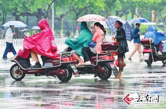云南大部地区进入雨季 今明两天预计有中到大雨