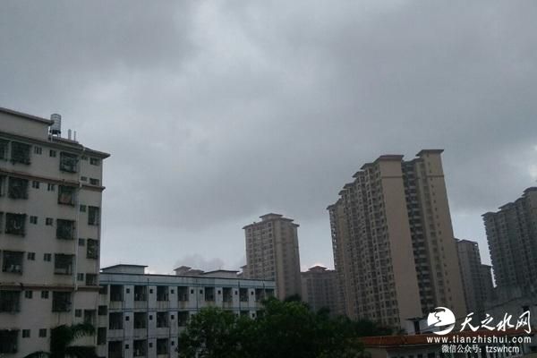 南方【5省市】遭暴雨 华南持续闷热