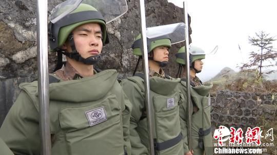 中越边境扫雷牺牲战士被批准为烈士 追记二等功