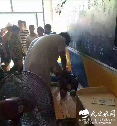 湖南4岁男童被遗忘在校车内死亡 相关人员被控制