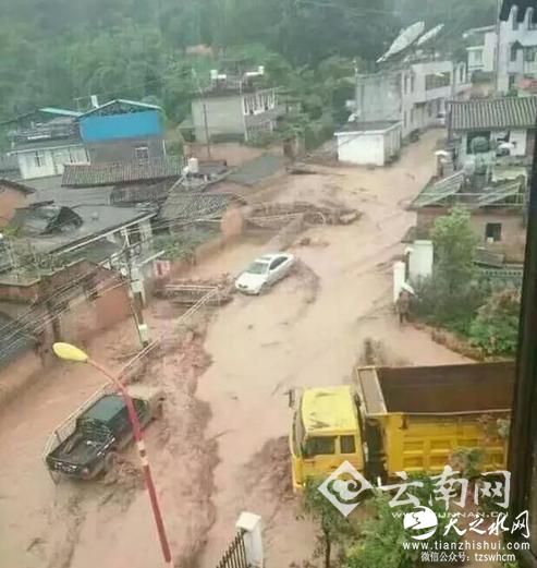 一夜暴雨云南景东变泥城 灾情触目惊心全县救援