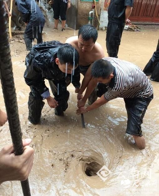 一夜暴雨云南景东变泥城 灾情触目惊心全县救援