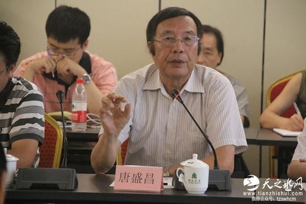 莫言建议12年基础教育学制改10年 专家：无知无畏