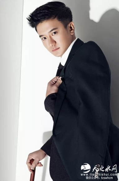 D9R)I~QC]1$P@9{8N5G{Y2C