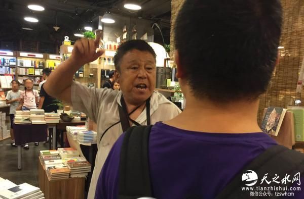 转基因论坛遭反对者“砸场” 专家驳阴谋论