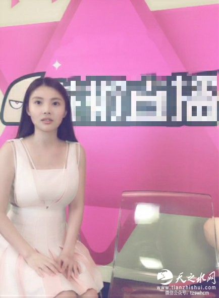 徐冬冬力证&ldquo;亚洲第一美胸&rdquo;