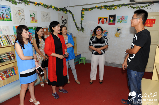 TUX$MR)NMO~W3M71HQZHR)C