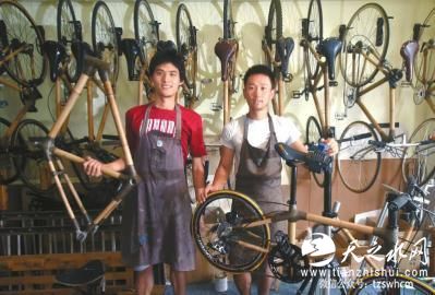 四川小伙用竹子造出自行车 一路骑行去拉萨