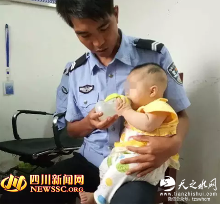 奶奶嫌上户手续太麻烦 将孙女丢在派出所就走