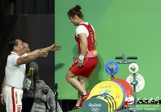 举重奥运冠军邓薇10年未回家 赛前家里刚装电视