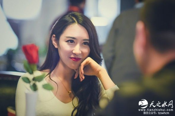 崔舒贺献荧幕初吻