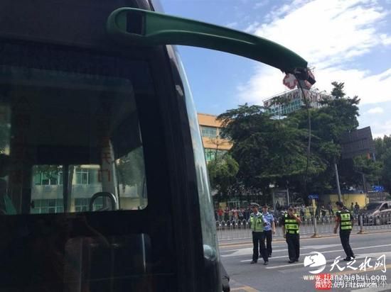 深圳公交车起火1名女乘客死亡 初步判断为纵火