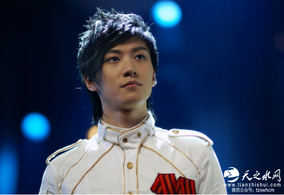 N~}T@4[XR9~E9$CPL)7}3AX