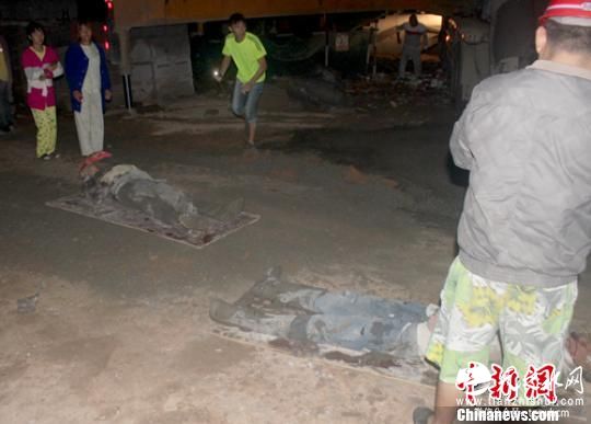 四川罗江一工地发生垮塌 7名工人被埋