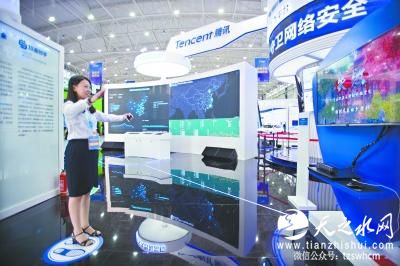 记者探访博览会“四大最” “刷脸”精细到能区分双胞胎