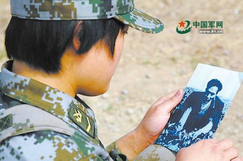 焦力自小跟着奶奶长大，一直住在焦裕禄纪念馆对面。耳濡目染中，她立下志向：“我不仅是爷爷的血脉传人，更要当好精神传人。”2013年从贵州大学毕业后，焦力毅然参军报国。