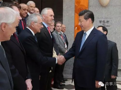 “不拒众流，方为江海。一个国家对外开放，必须首先推进人的对外开放，特别是人才的对外开放。”习近平曾在会见外国专家时说。