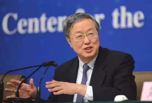 周小川表示，中国信贷/GDP与长期趋势缺口上升，反映了中国应对全球经济复苏乏力和落实G20增长目标所做的努力。中国储蓄率高，投资较快增长有充分保证。目前中国经济中存在一些过剩产能，适当信贷增长可发挥逆周期调节作用。随着全球经济复苏逐步正常化，中国也会对信贷增长有所控制。