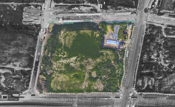 2016年6月1日，河南郑州，荣盛地产以18.63亿元摘得北龙湖10号住宅用地，折合楼面价26035.22元/平方米，单价2603.40万元/亩。 东方IC 图