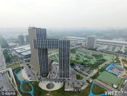 该酷似央视大楼的建筑